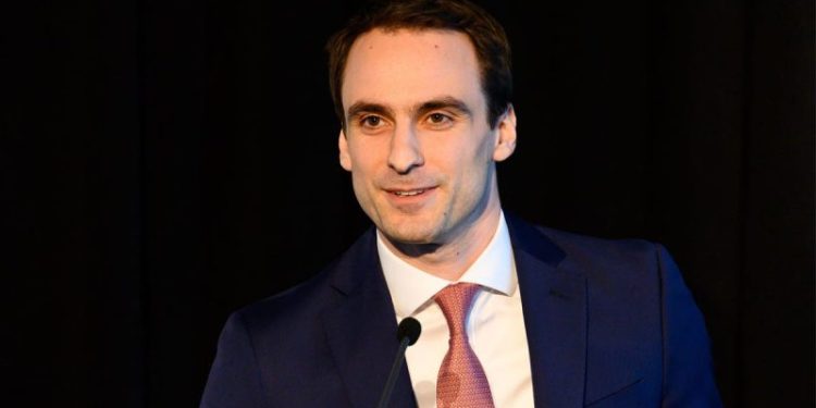 White House: US will lead in AI, but China is catching up