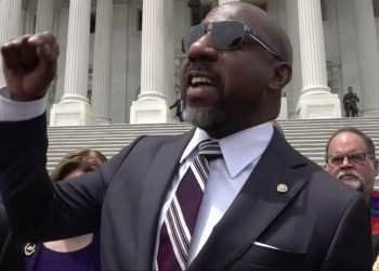 Dems join clergy to pray for ‘moral reckoning’ to fix Big, Beautiful Bill: ‘I still know how to agitate’