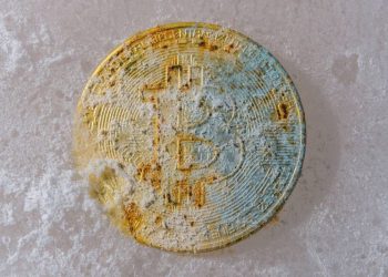 Crypto Market Update: Investors Exit Crypto Funds at Fastest Pace Since November